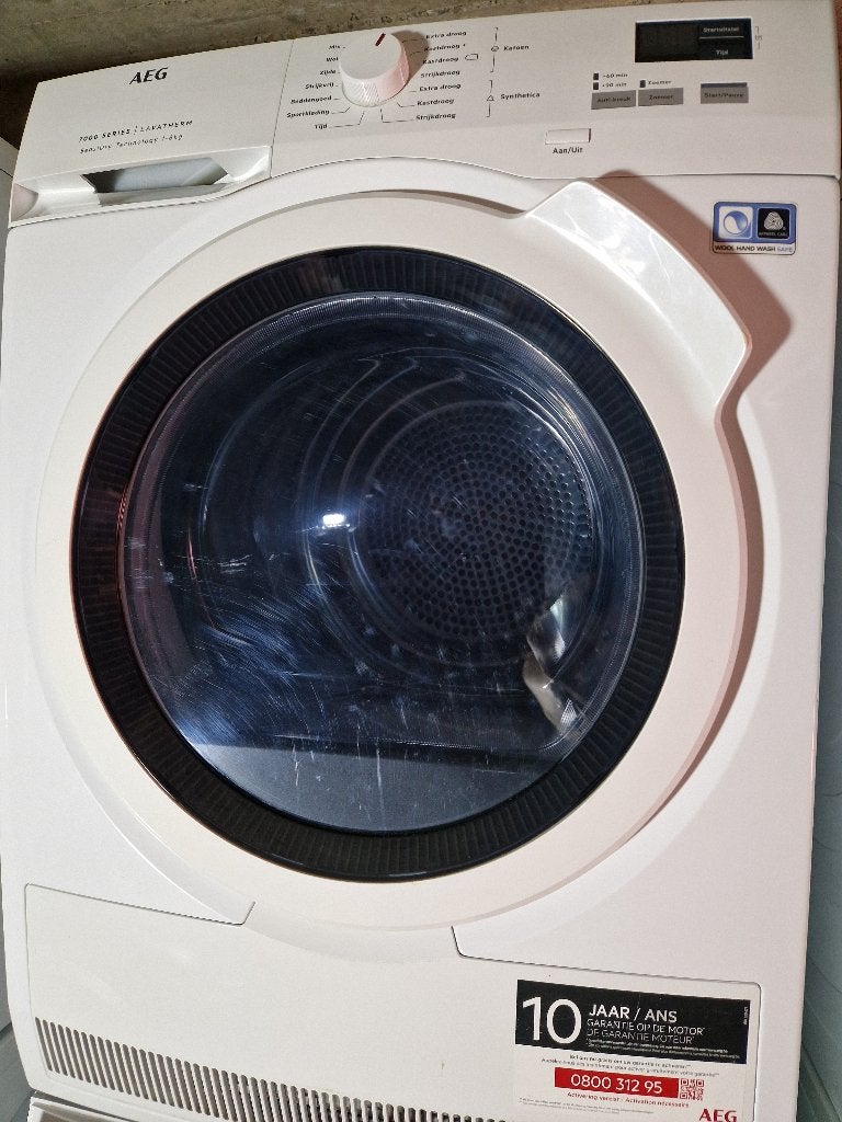 AEG droger warmtepomp A ++, Elektronische apparatuur, Droogkasten, Ophalen, Zo goed als nieuw, Voorlader