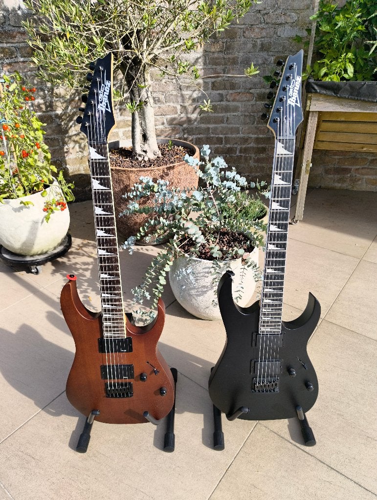 twee gitaren Ibanez GRG121DX, Enlèvement, Comme neuf, Solid body, Ibanez