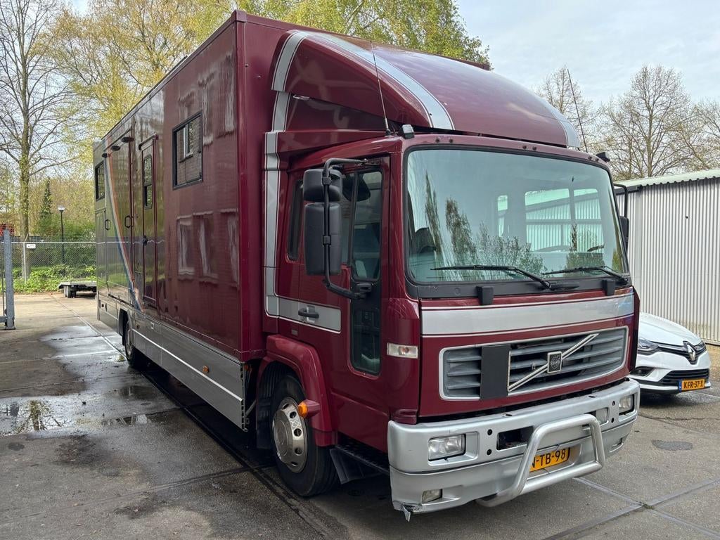 VOLVO PAARDENVRACHTWAGEN., Dieren en Toebehoren, Ophalen