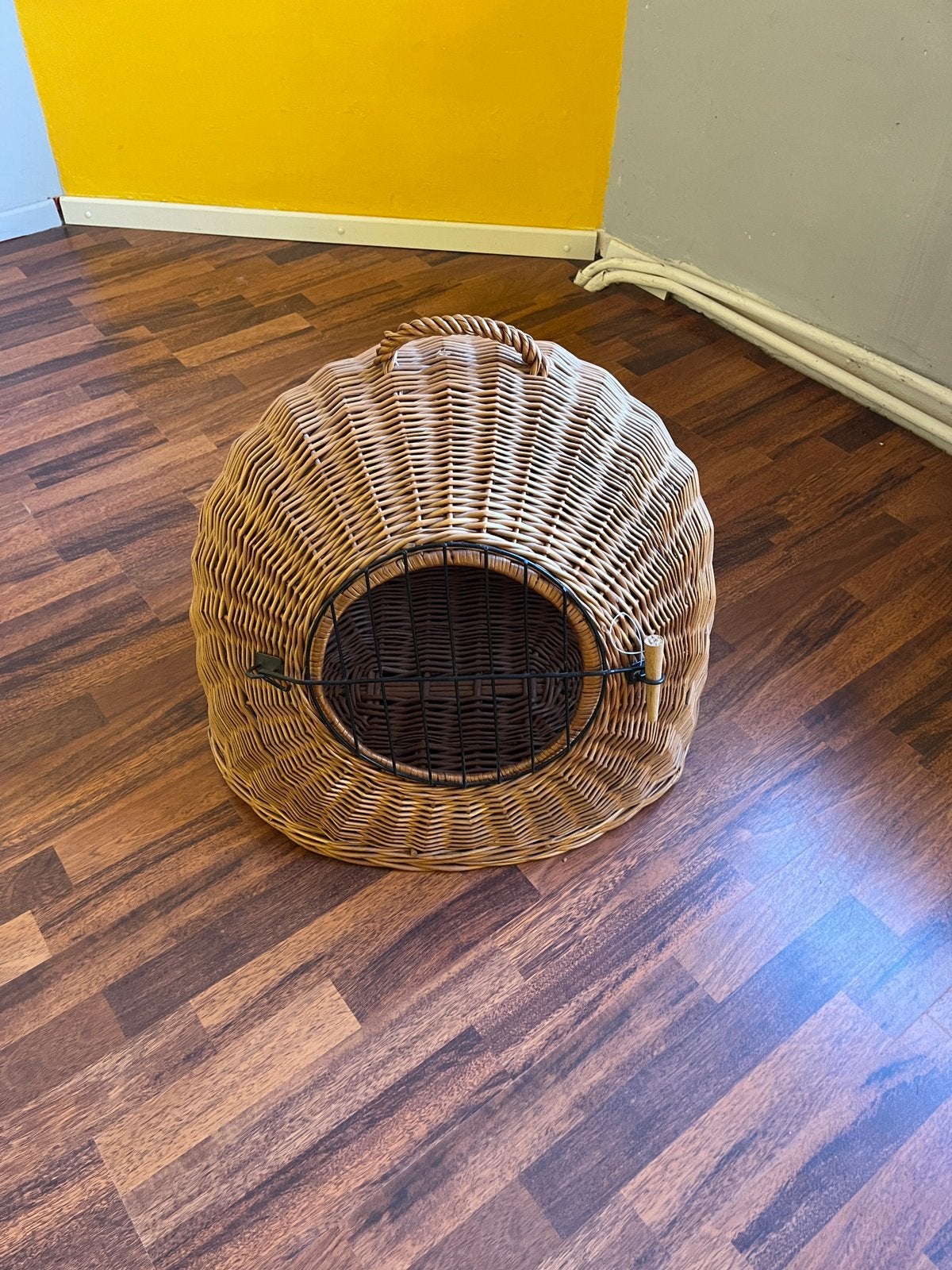 Rotan Kattenmand Met Deur - ø 50CM, Ophalen, Zo goed als nieuw