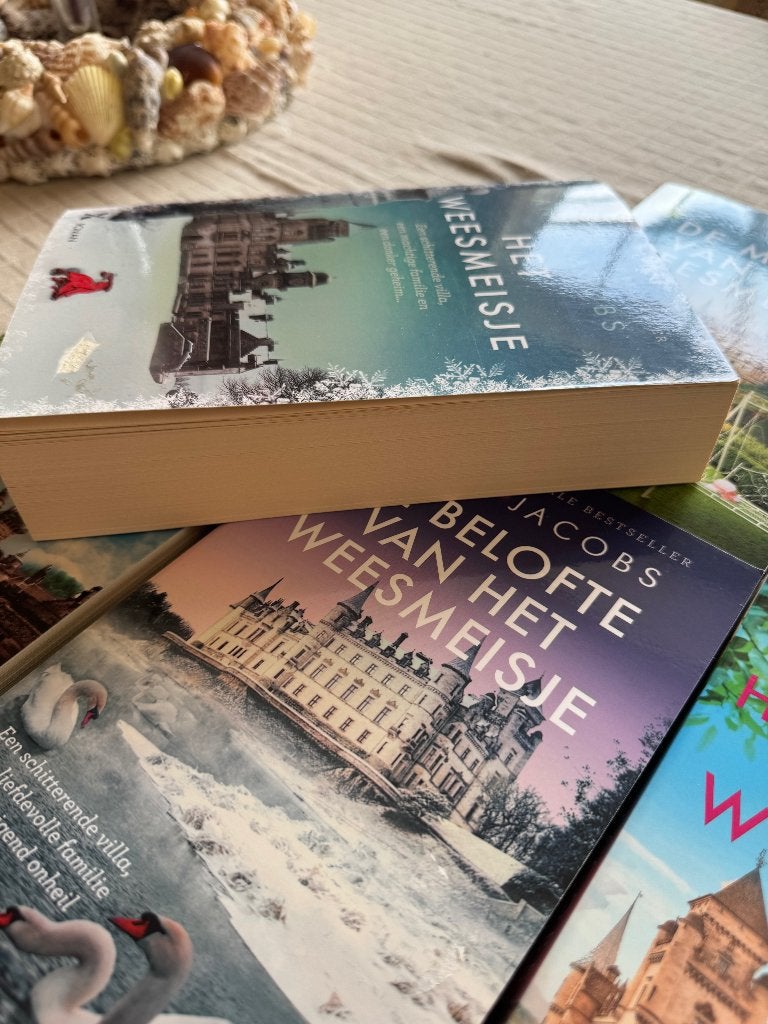 Het weesmeisje geschreven door Anne Jacobs, Ophalen of Verzenden, Zo goed als nieuw, Anne Jacobs, België