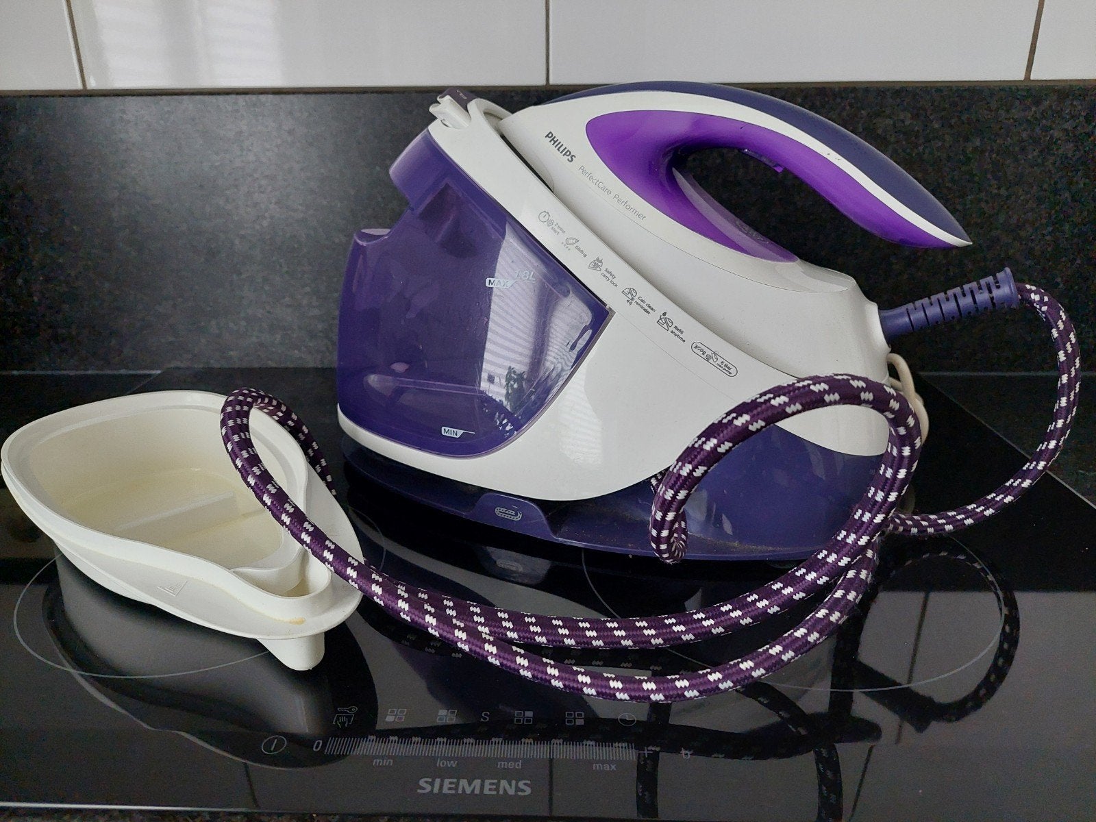 Stoomgenerator Philips Perfect Care, Elektronische apparatuur, Ophalen, Zo goed als nieuw, Strijkijzer met snoer