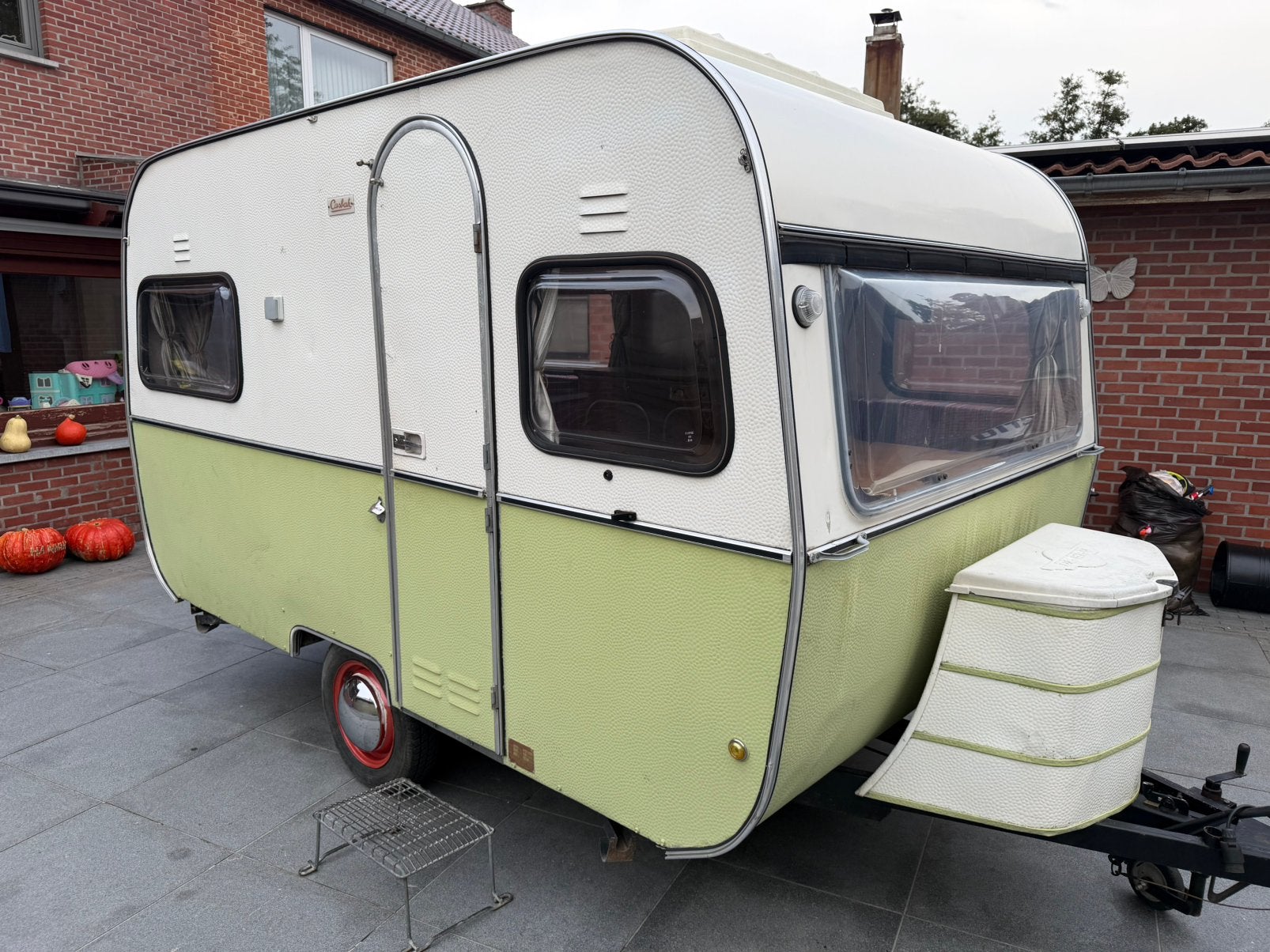 De Reu Casbah 1970, Caravans en Kamperen, Particulier, Luifel