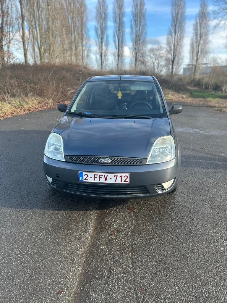 Ford fiesta 1.3 benzine, Achat, Airbags, Boîte manuelle, Particulier