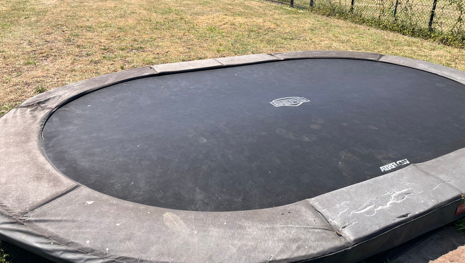 Berg trampoline 5m op 3.4m, Kinderen en Baby's, Speelgoed | Buiten | Trampolines, Ophalen, Gebruikt