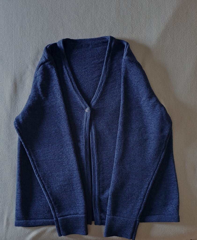 Cardigan, opletten wel MARINE BLAUW!!  Claude Arielle, Claude Arielle, Enlèvement, Neuf, Bleu
