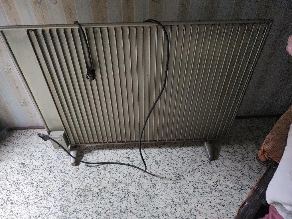 Radiateur électrique, Bricolage & Construction, Chauffage & Radiateurs, Enlèvement, Utilisé, Radiateur