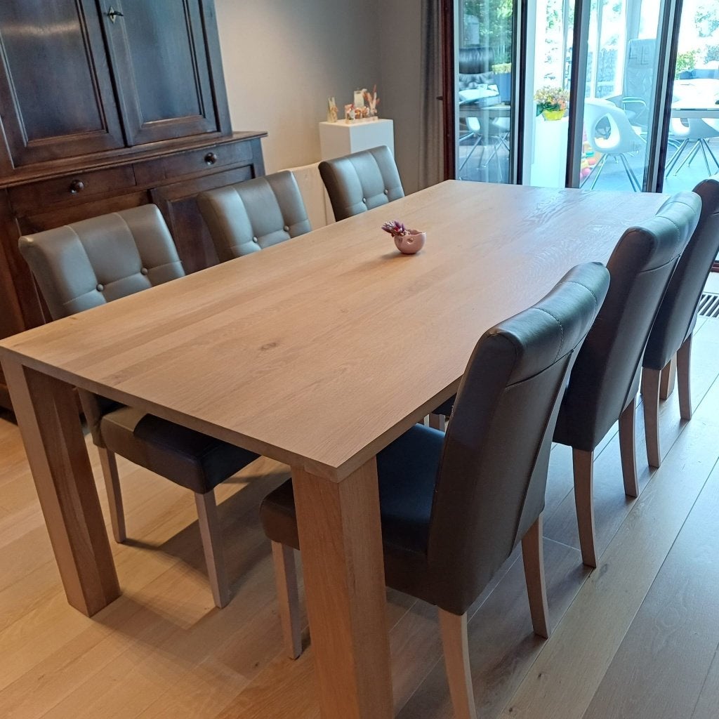 eetkamer tafel massief beige hout met 6 houten stoelen taupe, Huis en Inrichting, Tafels | Eettafels, Ophalen, Modern strak warm