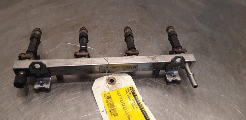 RAMPE D'INJECTION Opel Tigra Twin Top (01-2004/12-2010), Utilisé, Opel