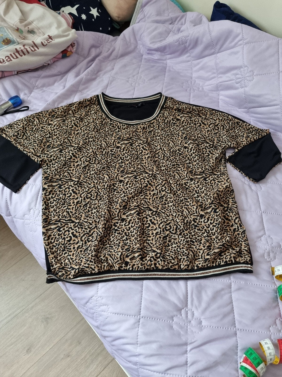 Lola Liza – panterprint T‑shirt – maat 44/XL, Enlèvement ou Envoi, Lola & Liza, Autres couleurs, Comme neuf
