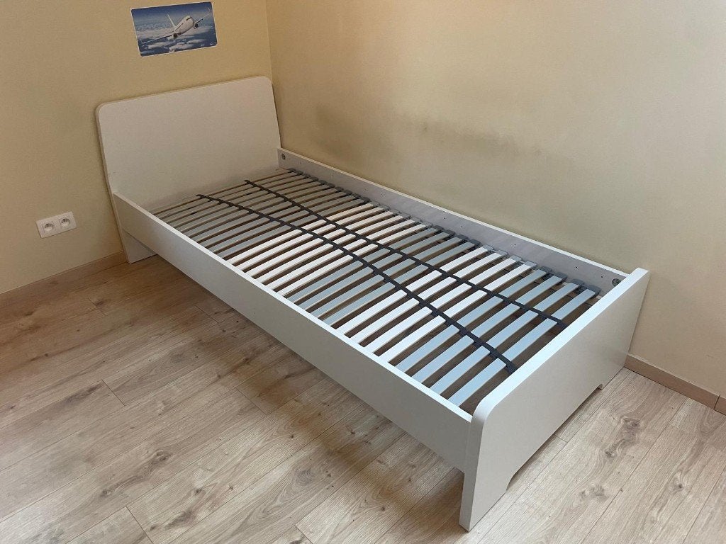 Bed 90 x 200 cm, Huis en Inrichting, Ophalen, 90 cm, Eenpersoons, Wit
