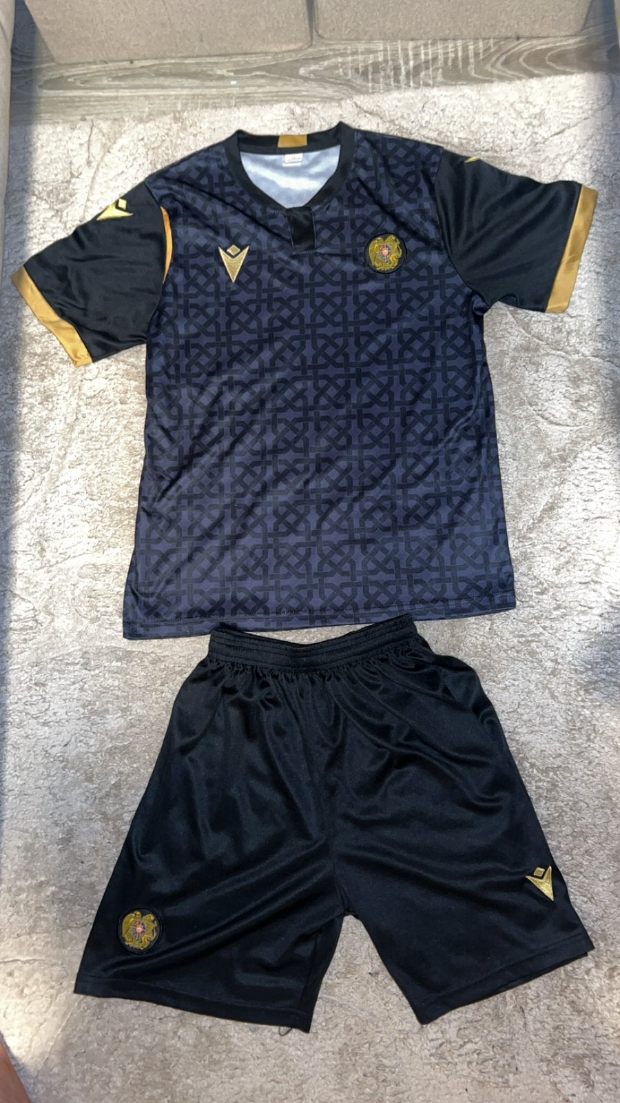 Voetbaltenue shirt + short – blauw/zwart, Sport en Fitness, Maat S, Ophalen, Gebruikt, Shirt