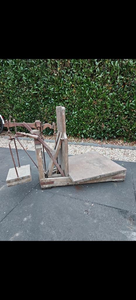 Oude weegschaal, Bascule, Enlèvement