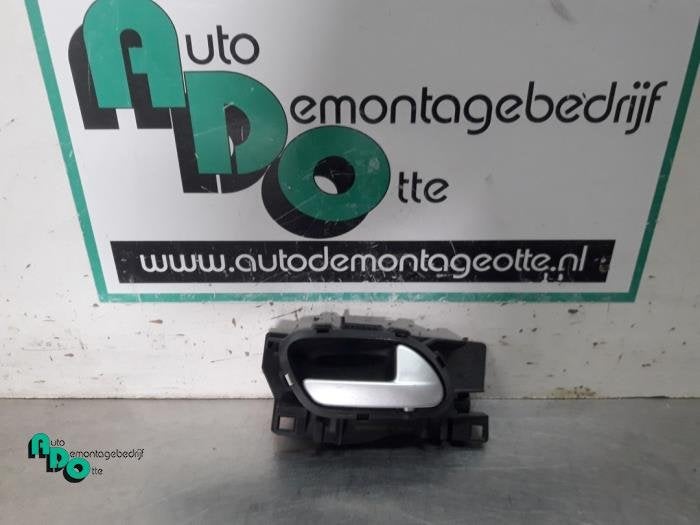 Poignée portière 4portes avant droite d'un Peugeot 207 (20, -, 3 mois de garantie, Utilisé, -