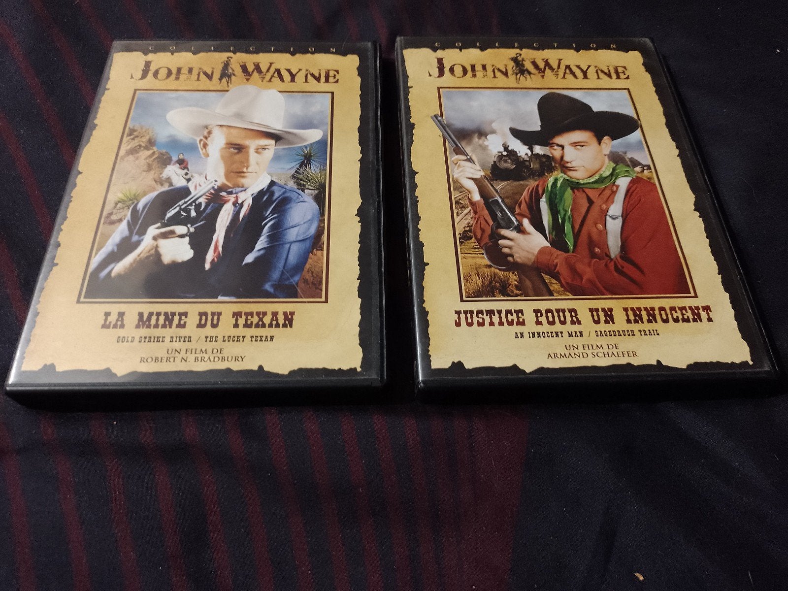 A vendre 2 dvd de la collection John Wayne, CD & DVD, Action, Enlèvement ou Envoi, Anglais, Comprend un boîtier