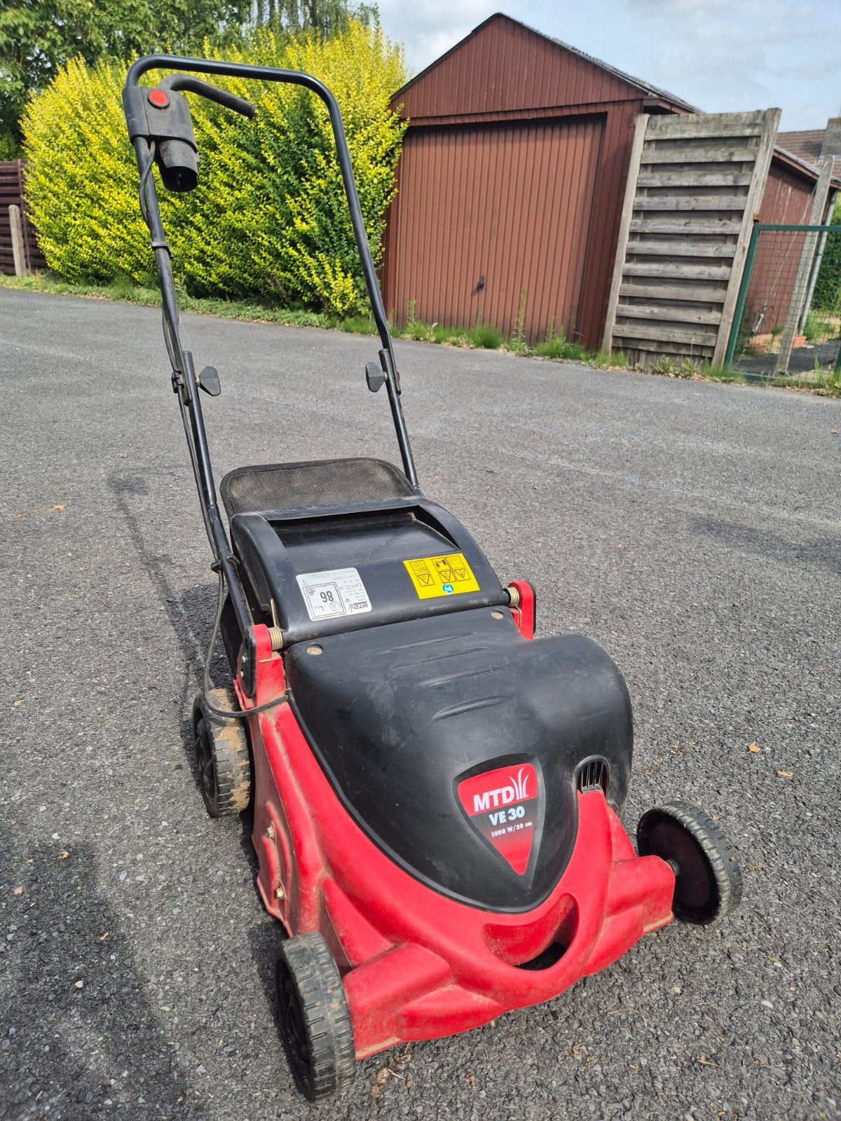 Elektrische grasmachine 1000 watt, Ophalen, Elektrische grasmaaier