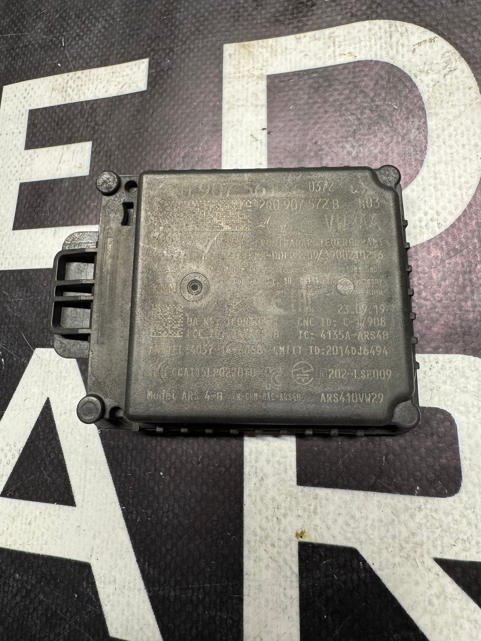 Volkswagen Audi Seat Skoda VAG Radar ACC Sensor 2Q0907561C, -, Utilisé, -, -