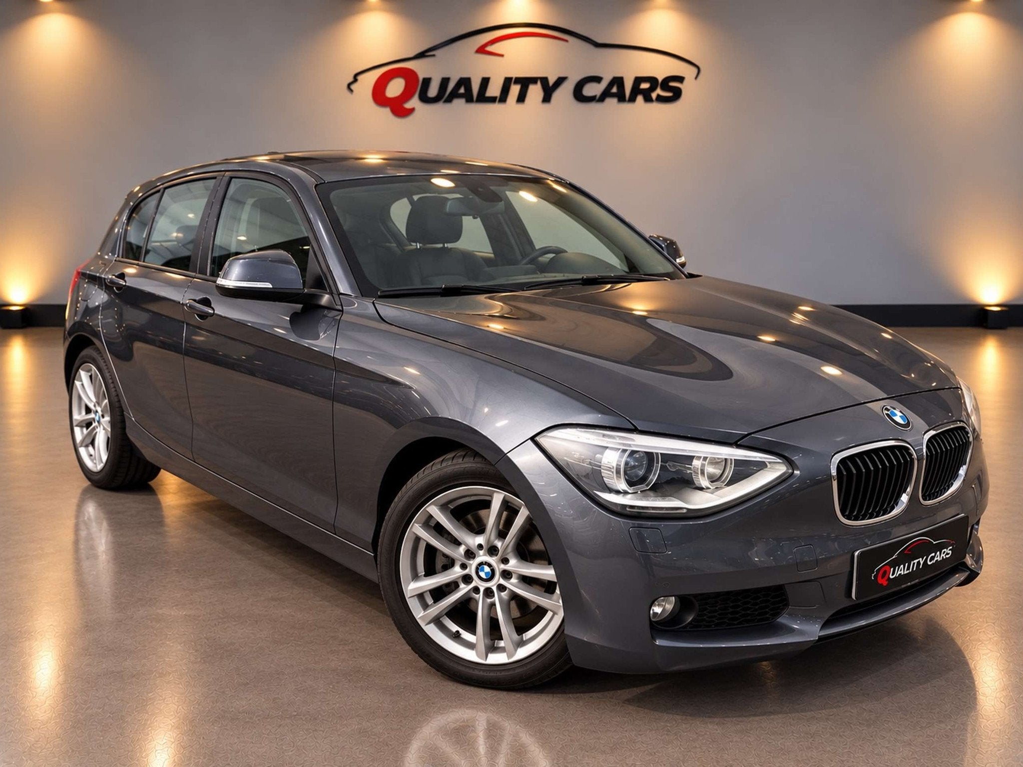 BMW 116 2000cc | Navi | Leder | Xenon | 172.000 KM!, Euro 5, 1 Reeks, 4 cilinders, https://public.car-pass.be/vhr/9d3ebd26-7a26-49bd-a88a-0b5ad5708ed6