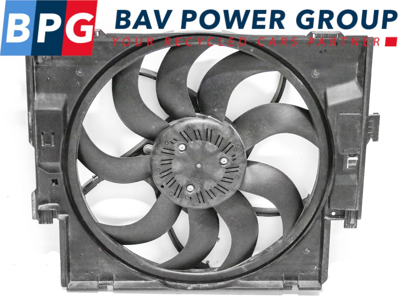 VENTILATOR F20 F36 400W BMW 3 serie (F30) (17428641963), Auto-onderdelen, Gebruikt, BMW, Petuelring 130
80809  München, DE, Bayerische Motoren Werke AG