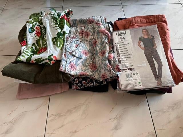 Bundel 20 broeken maten S en XS - 3 met label, Ophalen of Verzenden, Gedragen, Maat 36 (S)