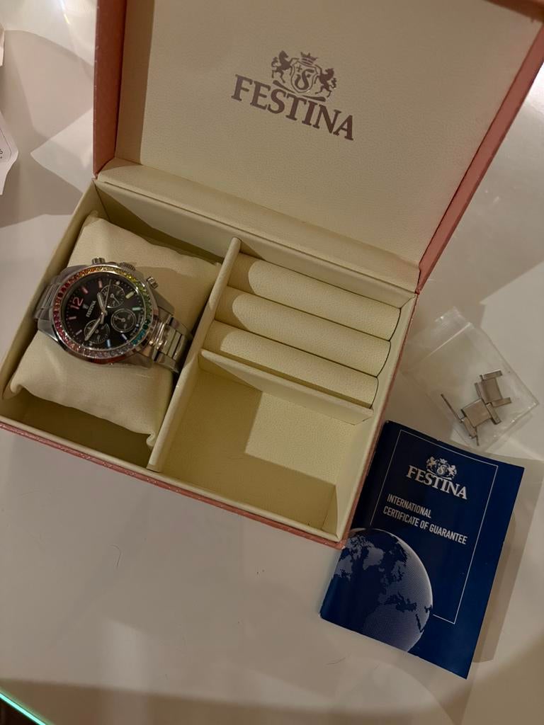 Montre Festina, Bijoux, Sacs & Beauté, Montres | Anciennes | Antiquités, Acier, Enlèvement