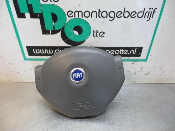 Airbag gauche (volant) d'un Fiat Panda (Panda 03-), Autos : Pièces & Accessoires, -, 3 mois de garantie, Utilisé, Fiat