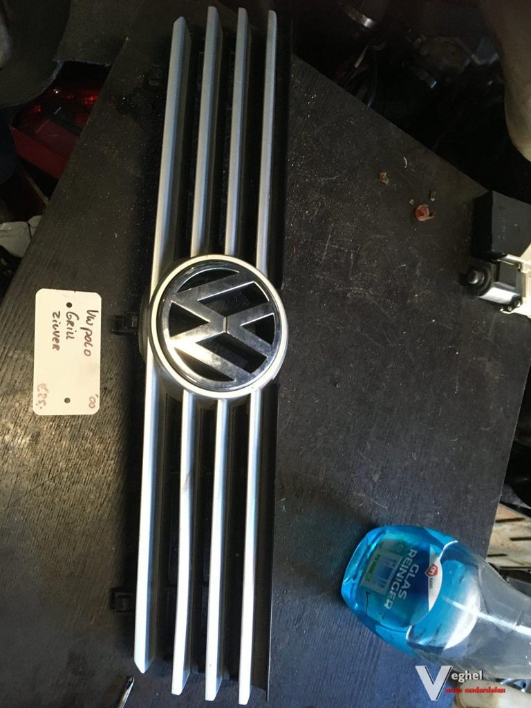 Vw Polo 2000  Grille, -, -, Enlèvement, Utilisé