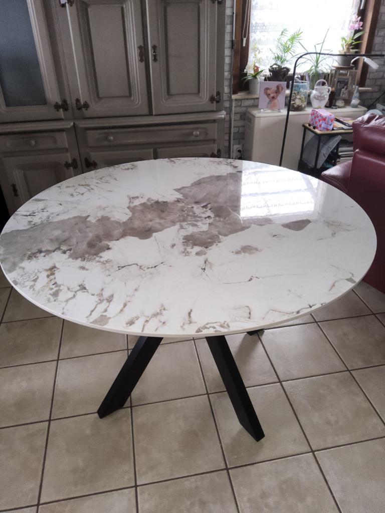 Table en céramique ronde de 120 cm comme neuve, Ophalen