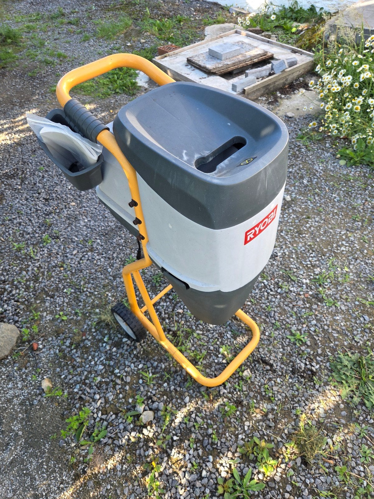 Elektrische hakselaar Ryobi, Tuin en Terras, Hakselaars, Ophalen