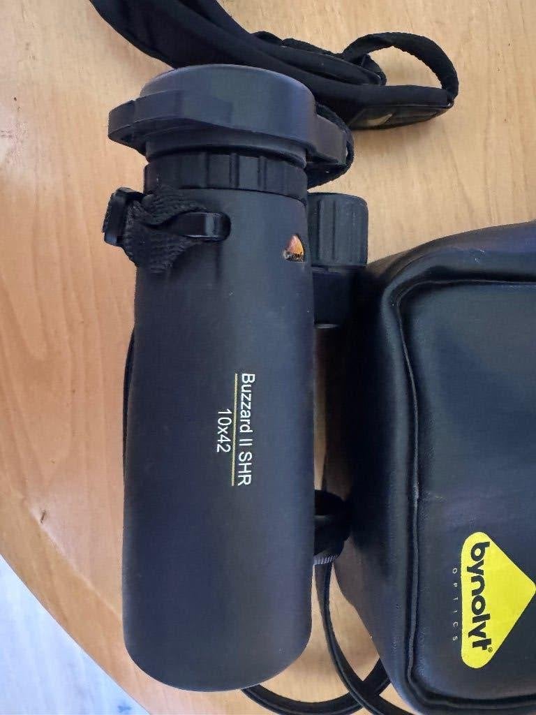 Jumelles type bynolyt 10x42mm buzzard ii SHR, 20x ou plus, Comme neuf, Enlèvement, Prisme de Porro (coudées)