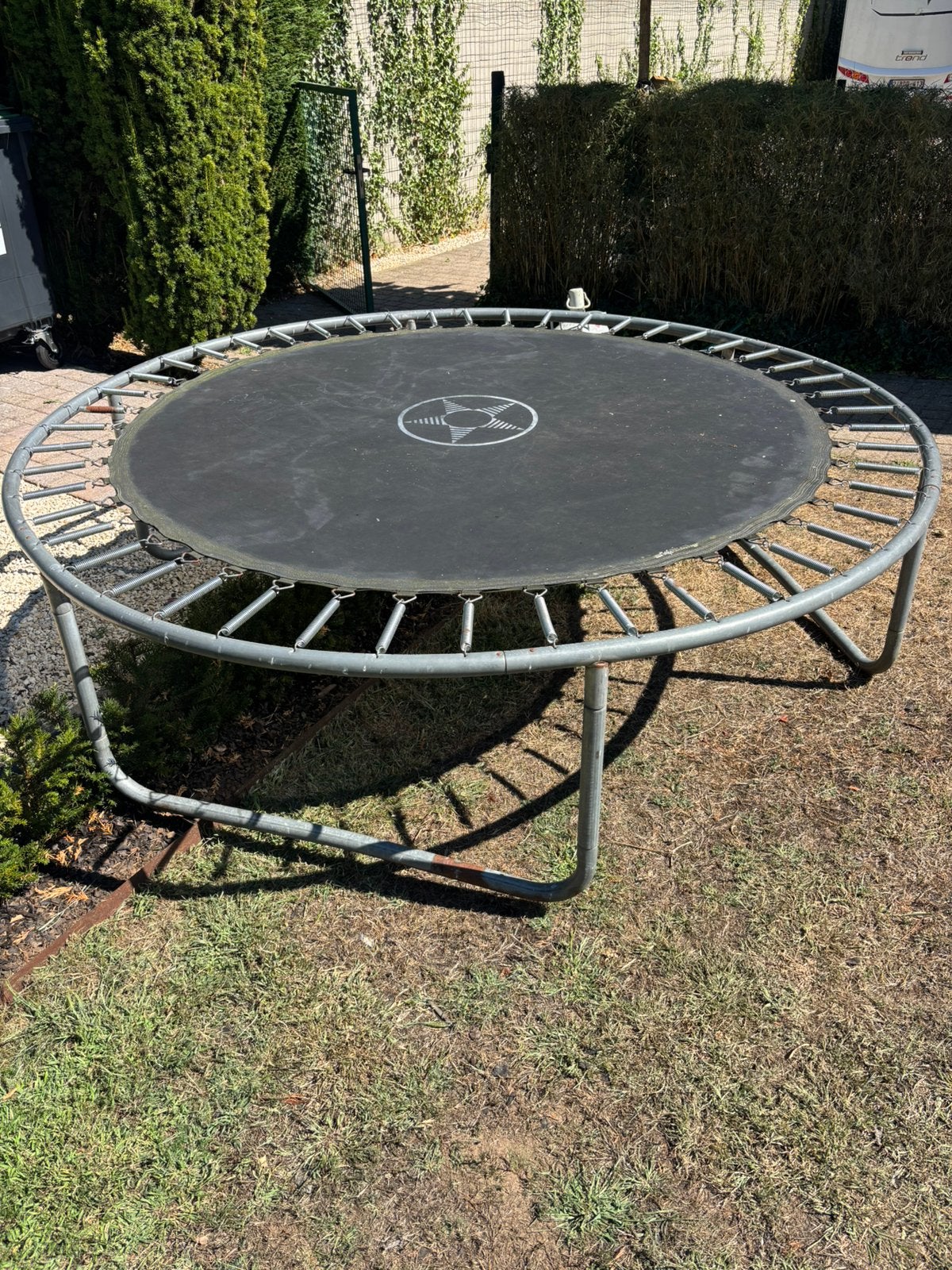 Trampoline, Ophalen
