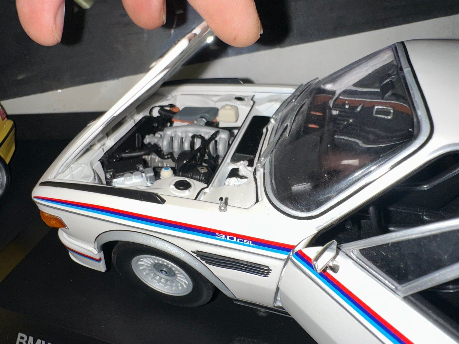 BMW 3.0 CSL 1:18, Hobby & Loisirs créatifs, Enlèvement ou Envoi, Comme neuf