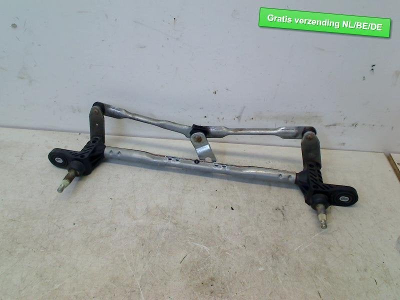 RUITENWISSER MECHANIEK VOOR Fiat 500 (312) (51787565), FCA Germany GmbH, Gebruikt, IPC D1-09 Bahnhofsplatz
65423  Rüsselsheim am Main, DE