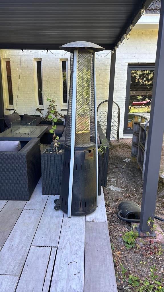 Twee identieke terrasverwarmers op gas, Tuin en Terras, Terrasverwarmers, Ophalen, Zo goed als nieuw, Gas