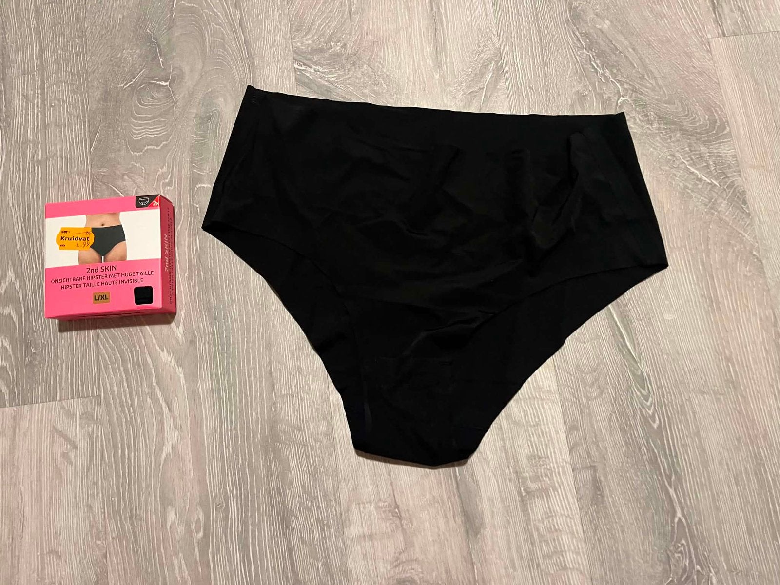 2 nouveaux slips - seconde peau Taille L - XL, Vêtements | Femmes, Sous-vêtements & Lingerie, Enlèvement ou Envoi, Noir, Slip
