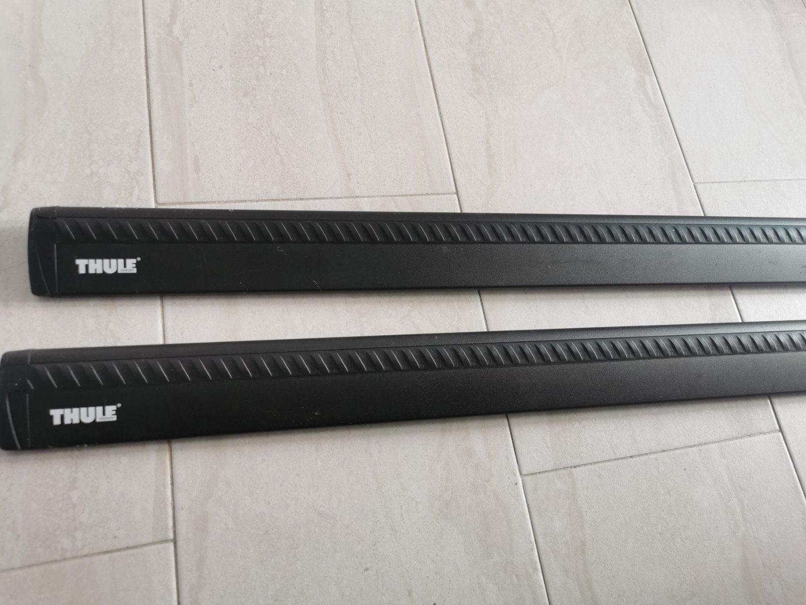 thule wingbar evo noir 135, Autos : Pièces & Accessoires, Enlèvement