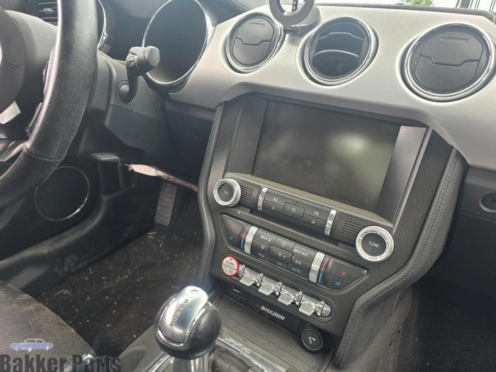 Navigatie Display van een Ford Usa Mustang, Gebruikt, -, -, -