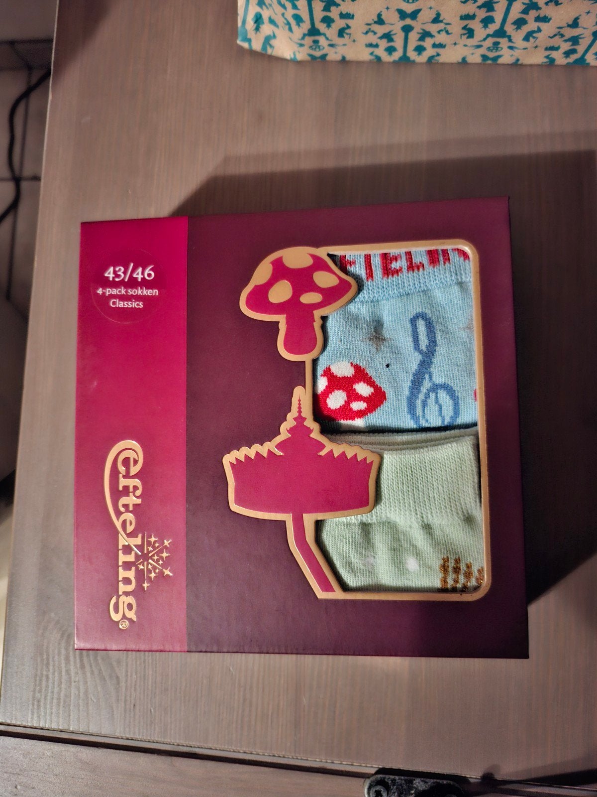 Efteling giftbox 4 paar sokken kousen maat 39/42 en 43/46, Verzamelen, Ophalen of Verzenden, Nieuw, Kleding