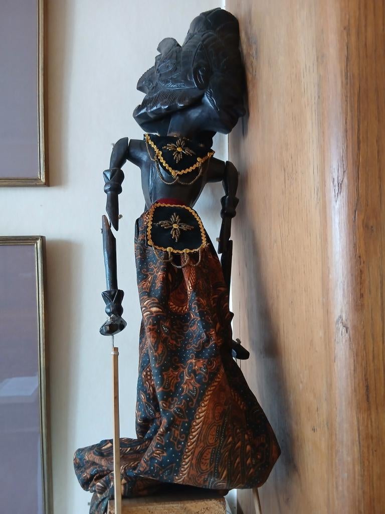 Houtsnijwerk., Antiek en Kunst, Ophalen, Hout, Houtsnijwerk