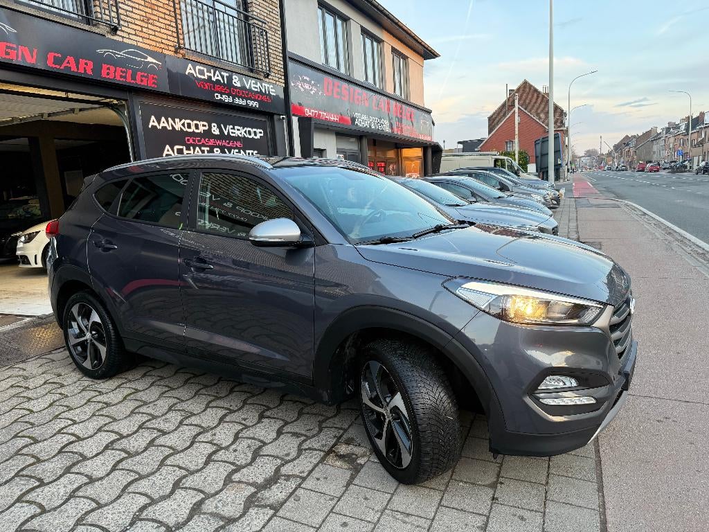 Hyundai Tucson Essence 87 km garantie op de Navi-camera, Auto's, Parkeersensor, Euro 6, Bedrijf, Handgeschakeld