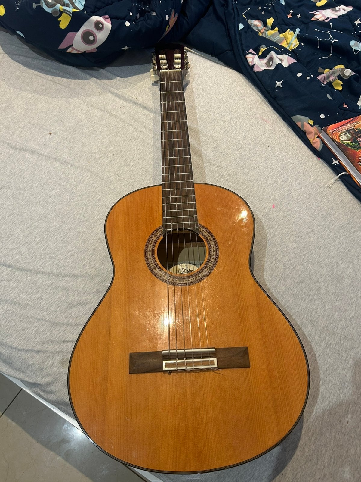 Guitare classique ARIA AK-20 N – 6 cordes – idéale débutant, Enlèvement, Comme neuf