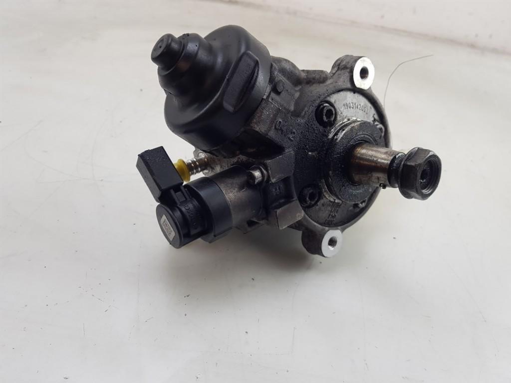 POMPE CARBURANT MECANIQUE Volkswagen Caddy IV, Utilisé, Volkswagen