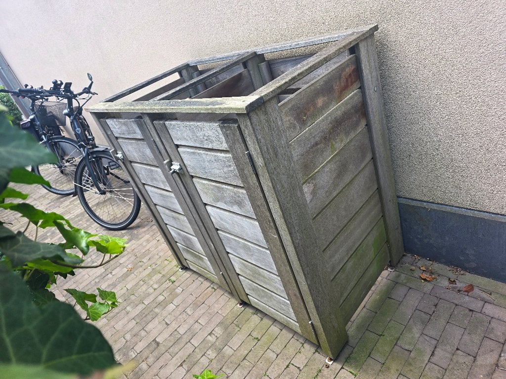 Containerombouw padouk voor 2 bakken, Ophalen