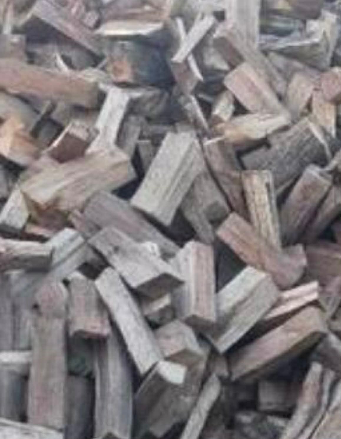 Halfdroog eik( brandklaar voor deze winter), Tuin en Terras, Brandhout, Verzenden