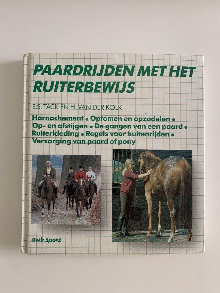 Paardrijden met het ruiterbewijs, Boeken, Ophalen of Verzenden, Zo goed als nieuw, Behendigheidssport