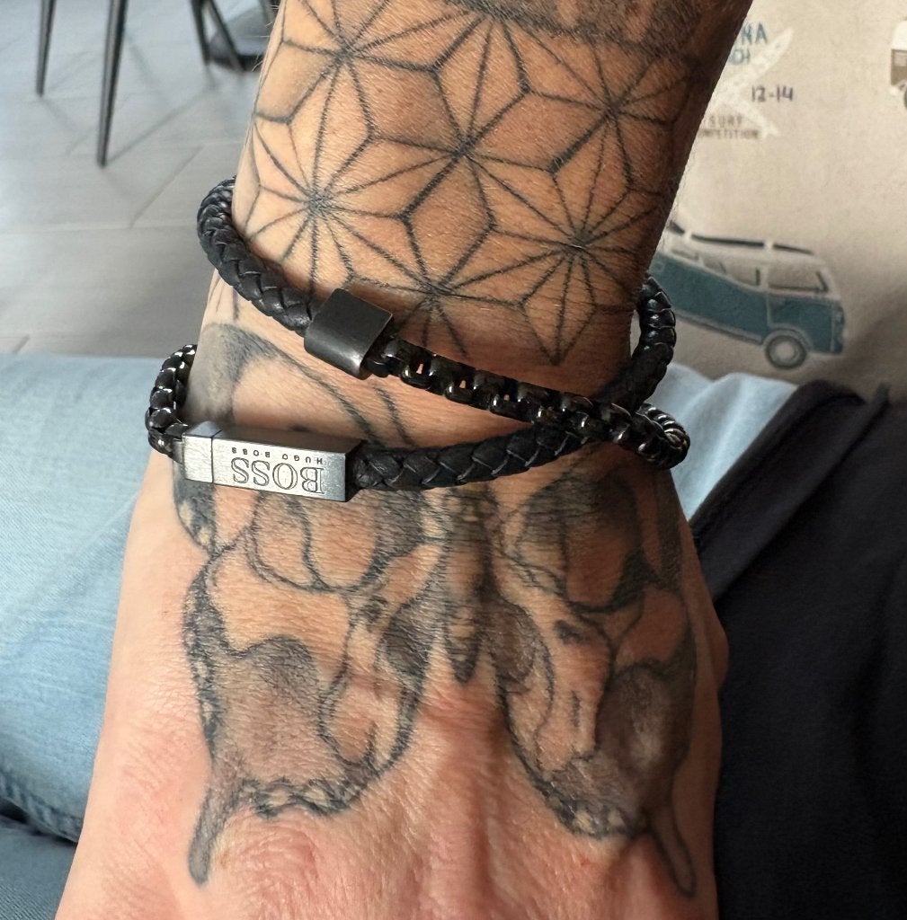 Bracelet, Avec bracelets à breloques ou perles, Comme neuf, Enlèvement, Cuir