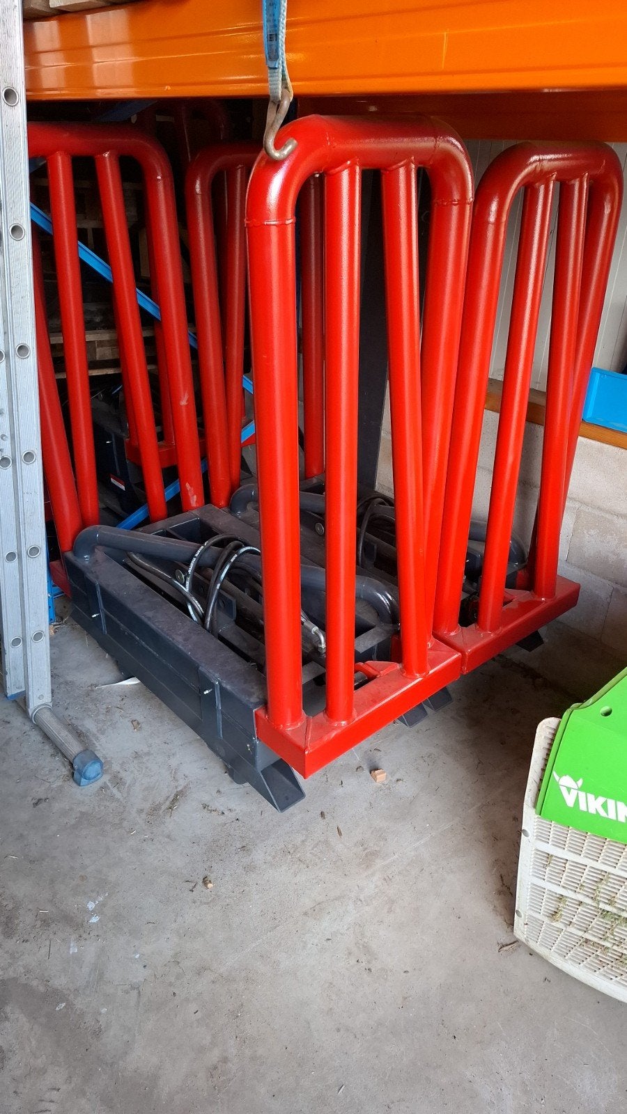 vierkante balenklem, nieuw, weg is weg, €1250,- excl, Gewasbescherming en Bemesting