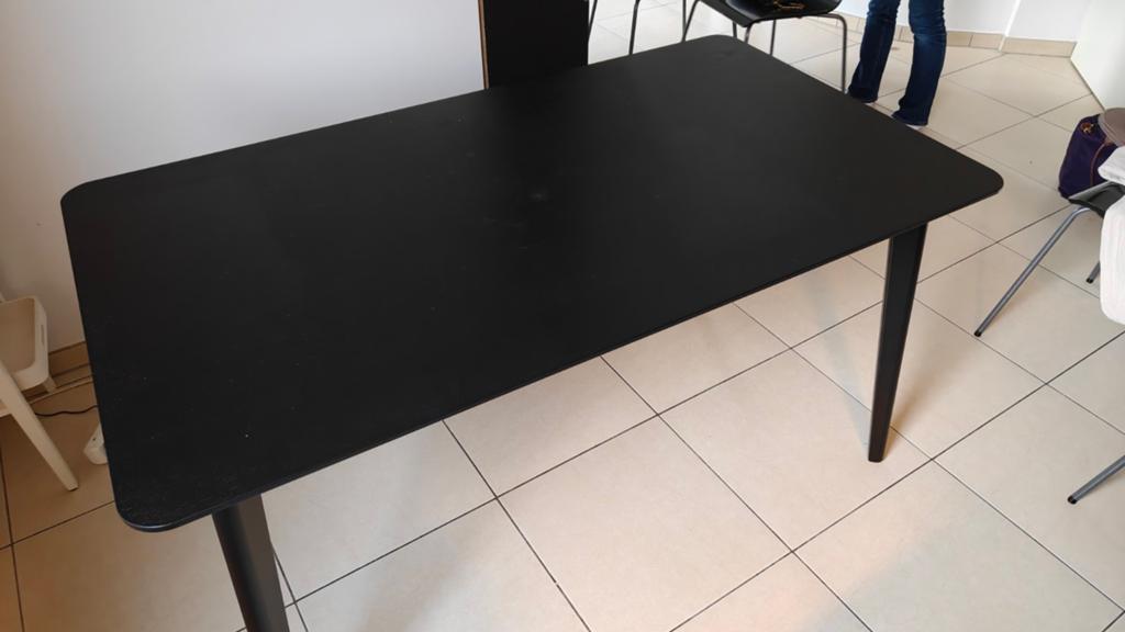 Table IKEA lisabo, Enlèvement, IKEA