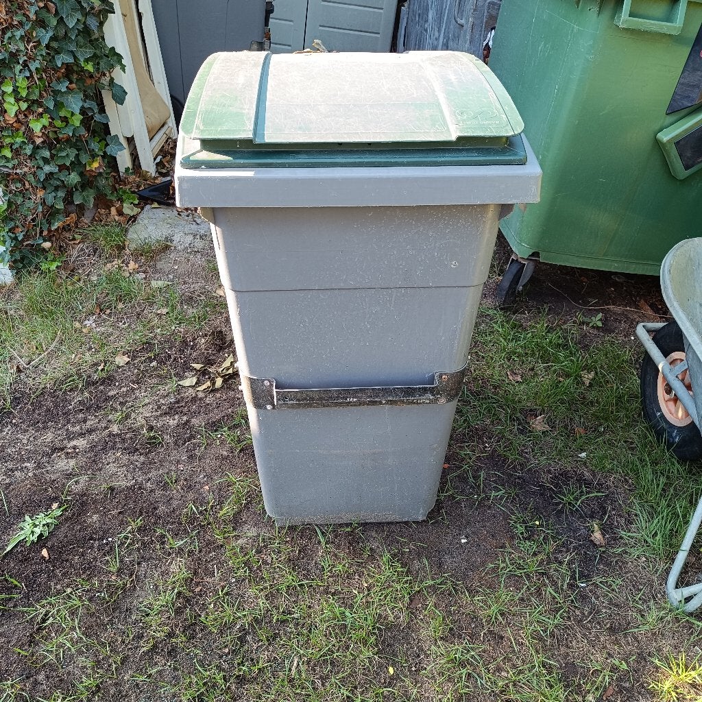 Rolcontainer 330L, Enlèvement