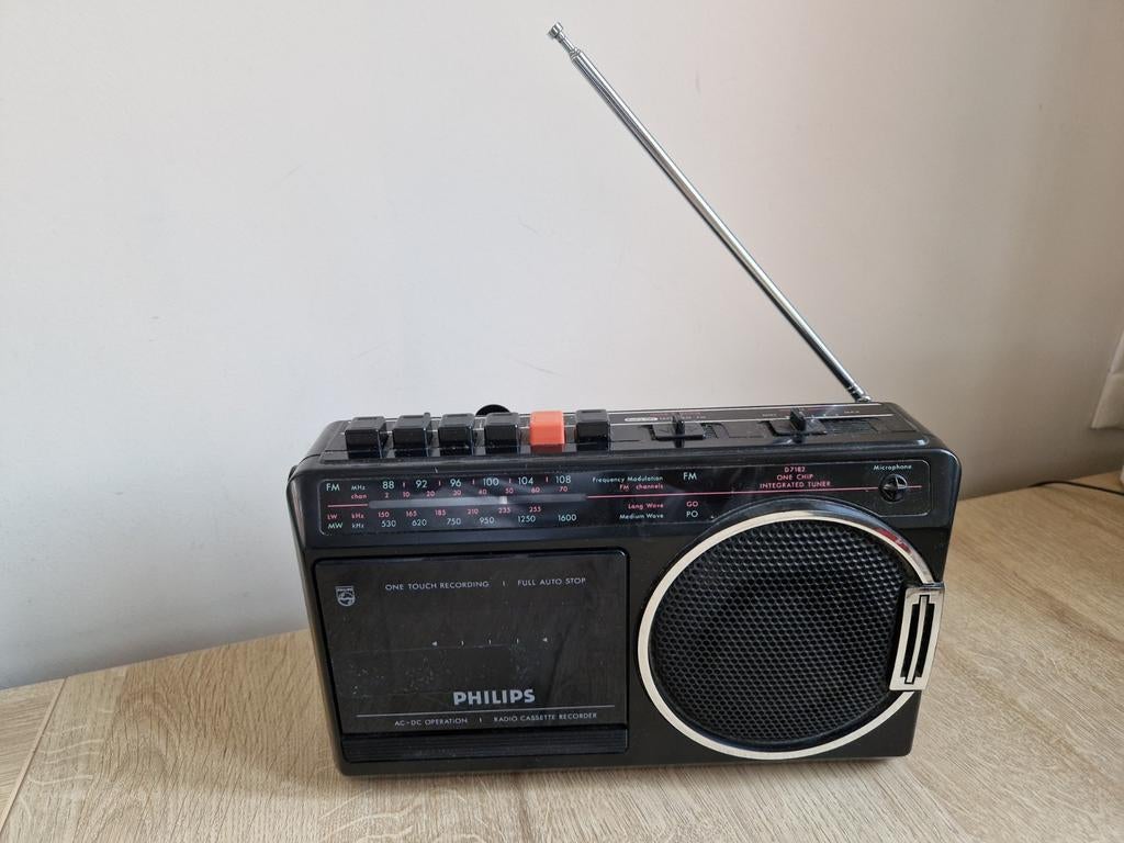 Radio cassette recorder (jaren '80), Audio, Tv en Foto, Radio's, Ophalen, Radio